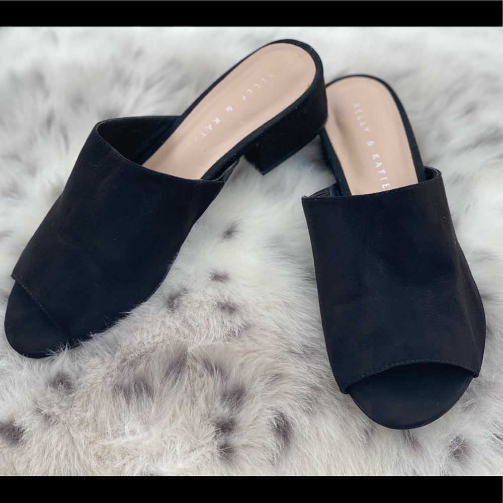 kelly & Katie sandals